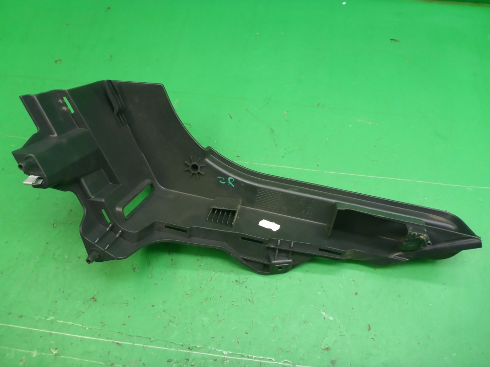 Держатель задней полки