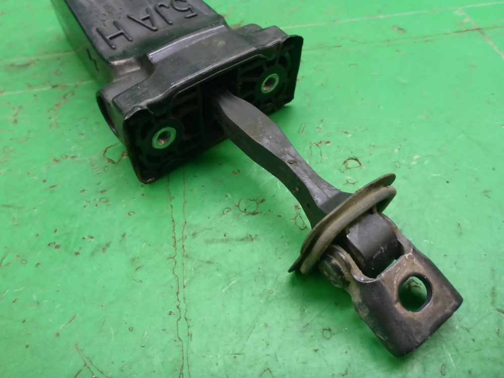 Ограничитель двери