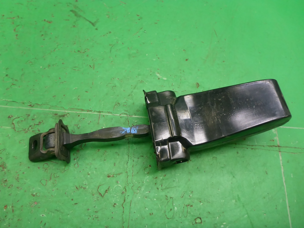 Ограничитель двери