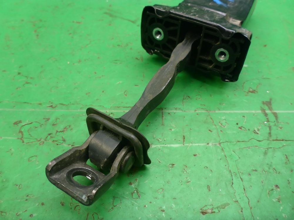 Ограничитель двери