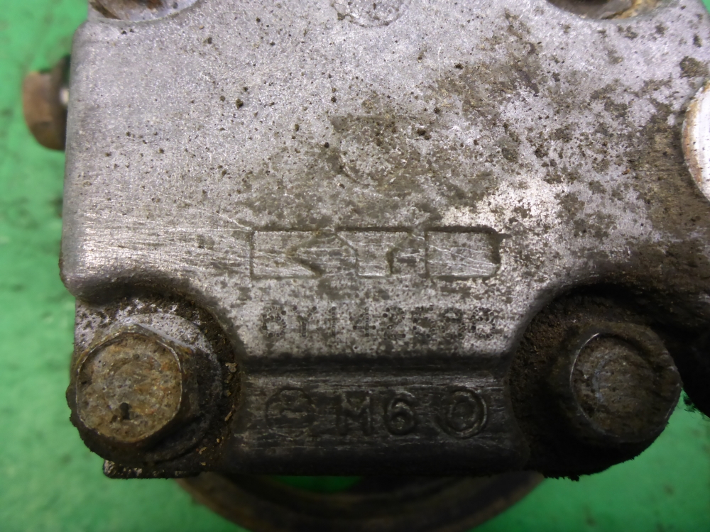 Насос ГУР (гидроусилитель руля)