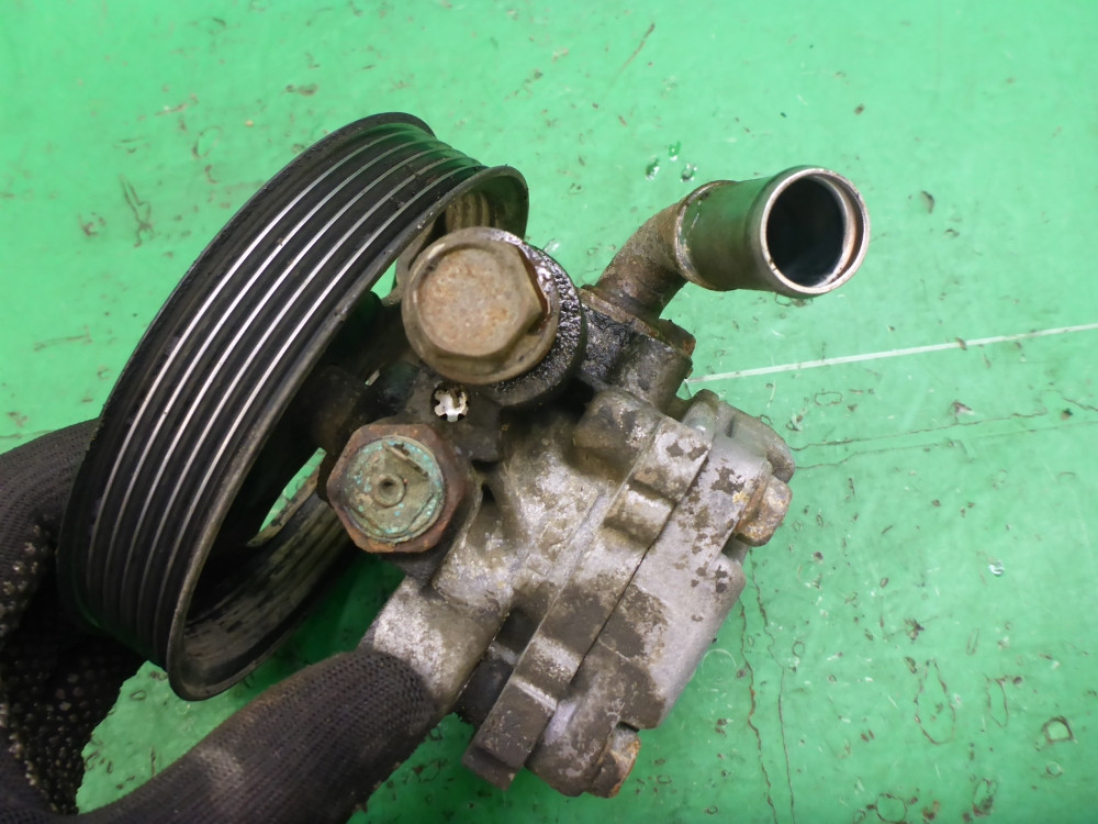 Насос ГУР (гидроусилитель руля)