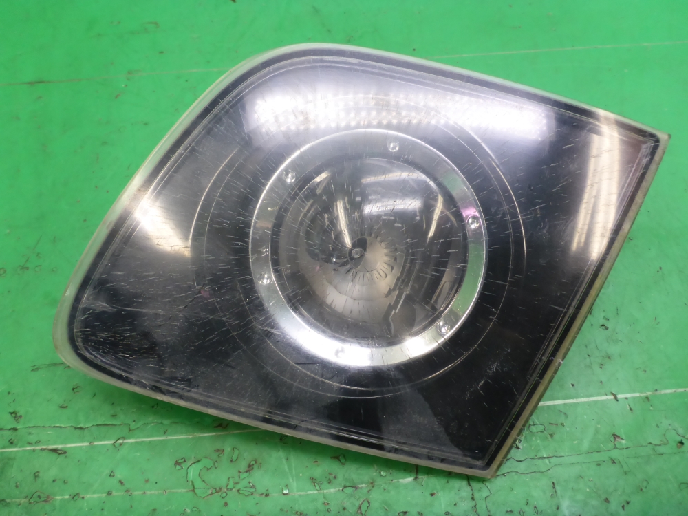 Фонарь задний внутренний правый