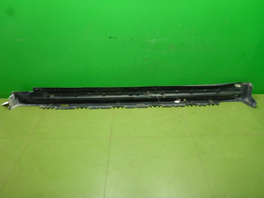 Подножка правая