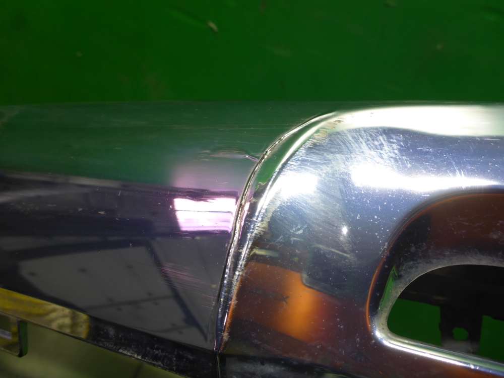 Накладка переднего бампера центральная