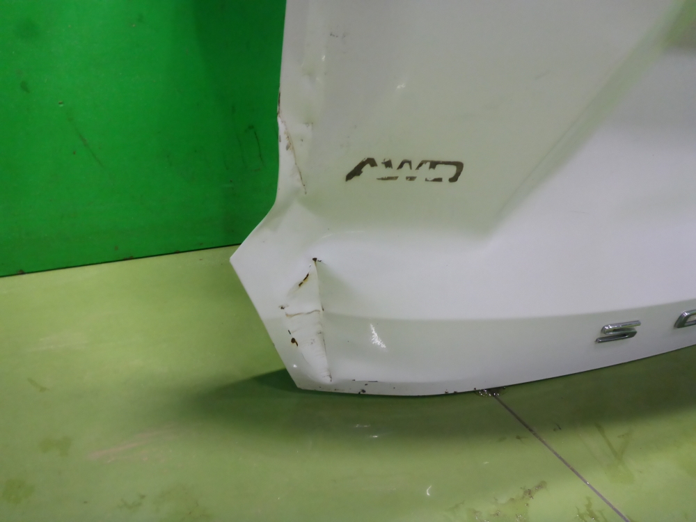 Дверь багажника