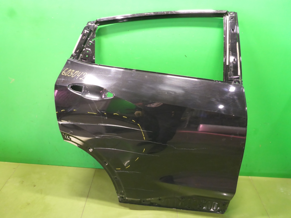 Дверь задняя правая