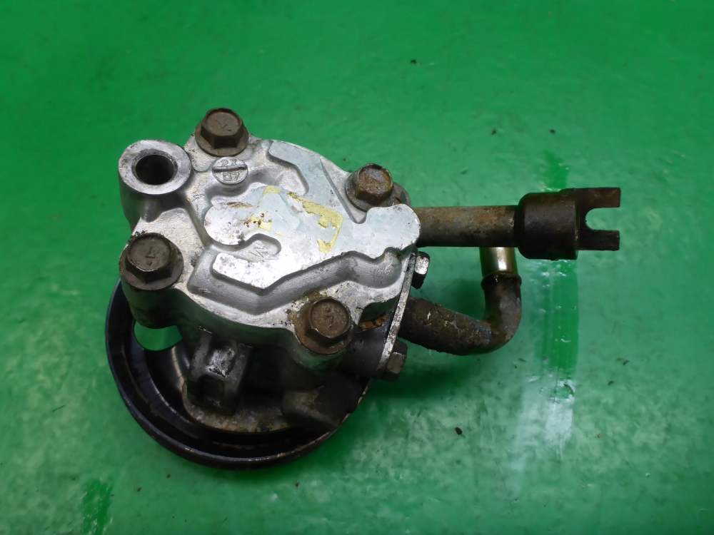 Насос ГУР (гидроусилитель руля)