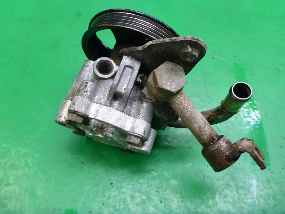 Насос ГУР (гидроусилитель руля)