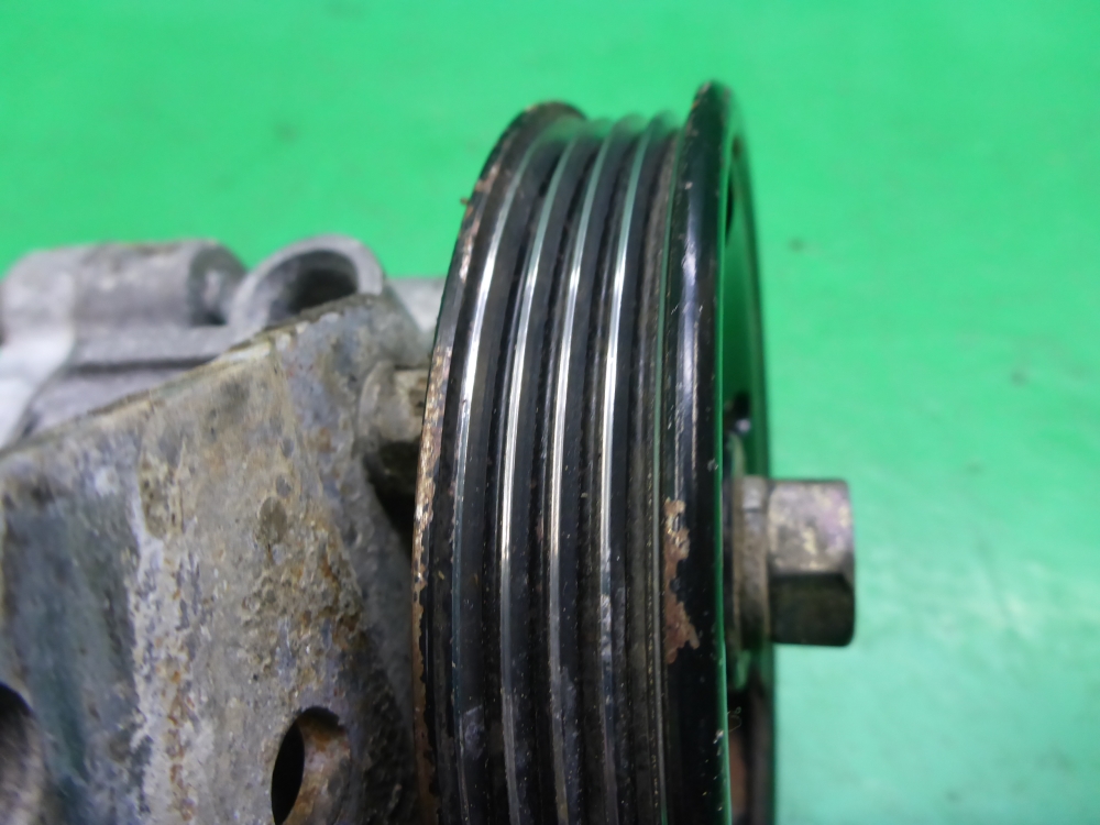 Насос ГУР (гидроусилитель руля)