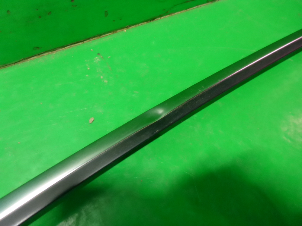 Накладка двери передней левой