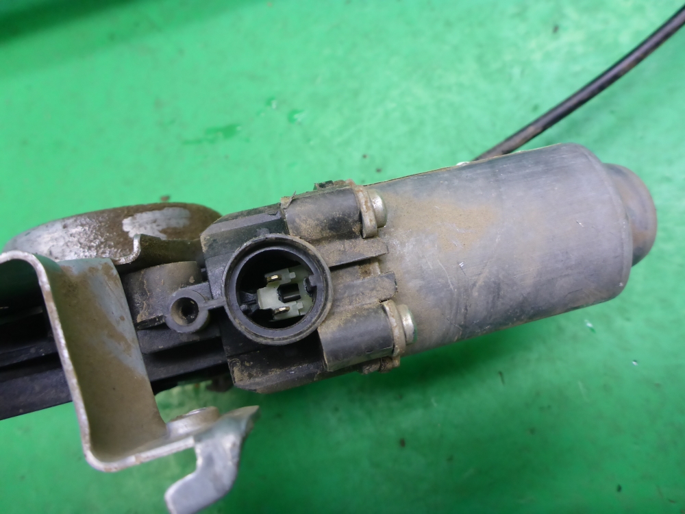 Стеклоподъемник электр. передний правый