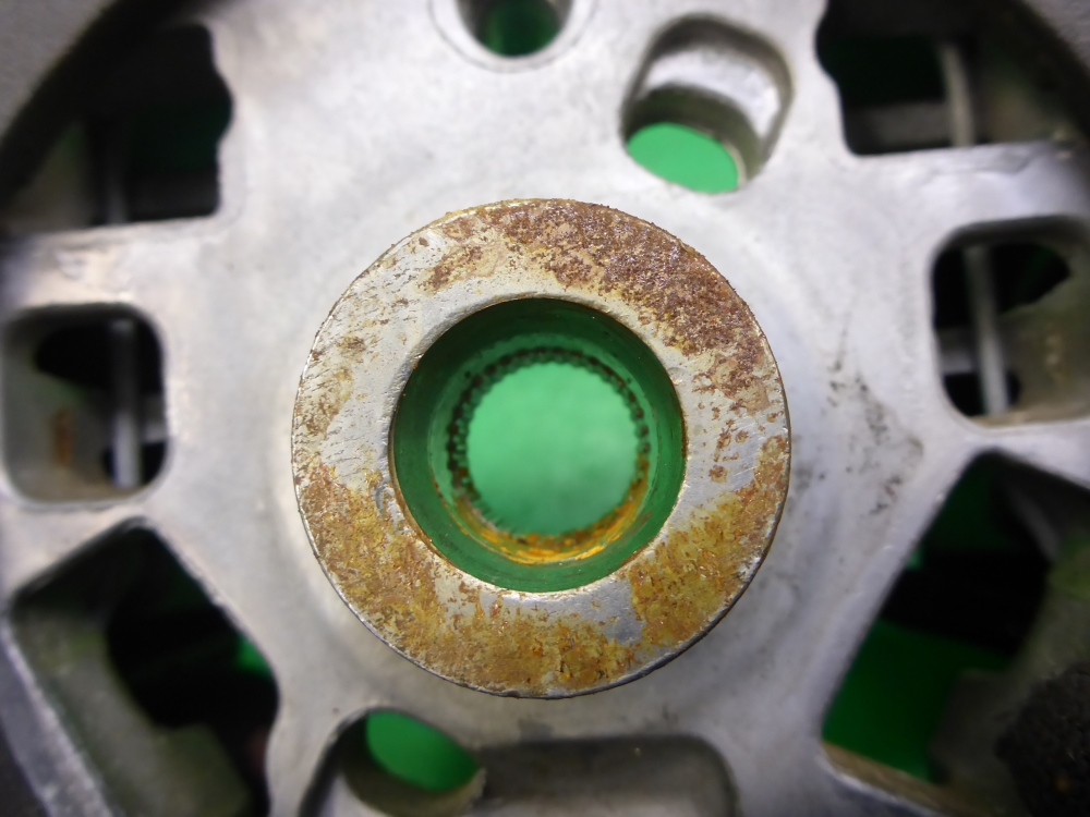 Рулевое колесо (руль)