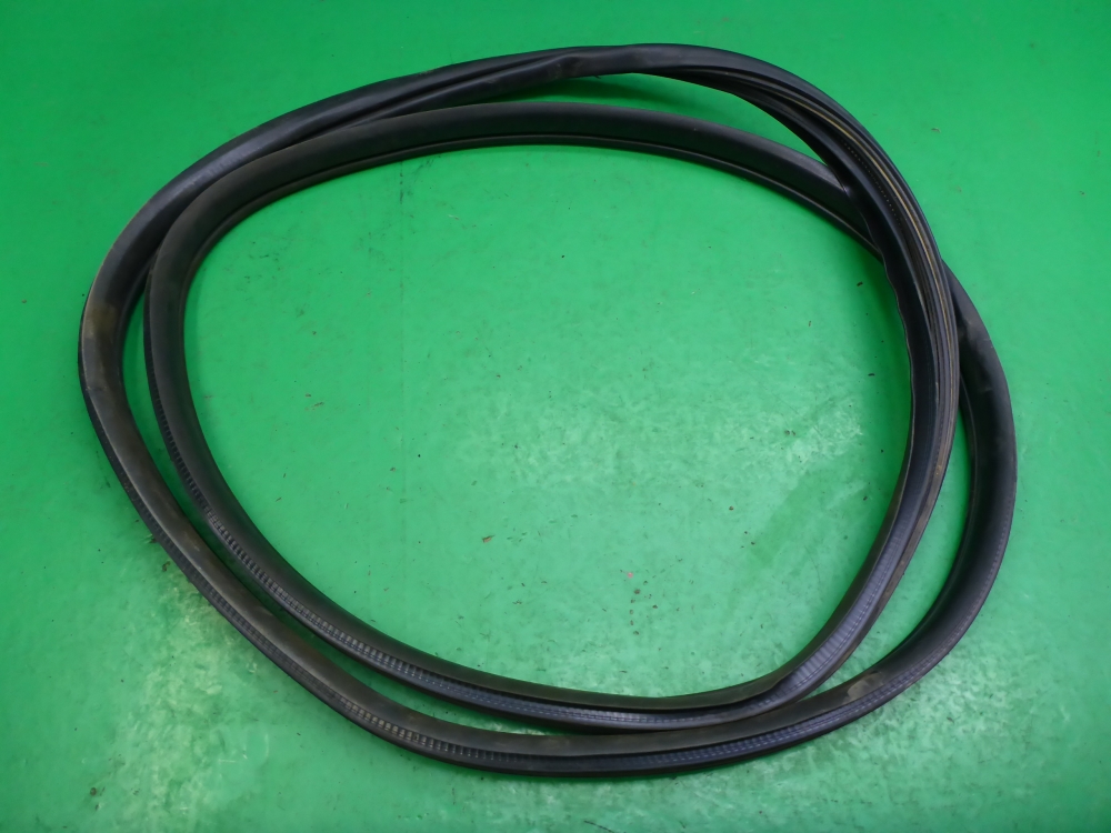 Уплотнитель двери