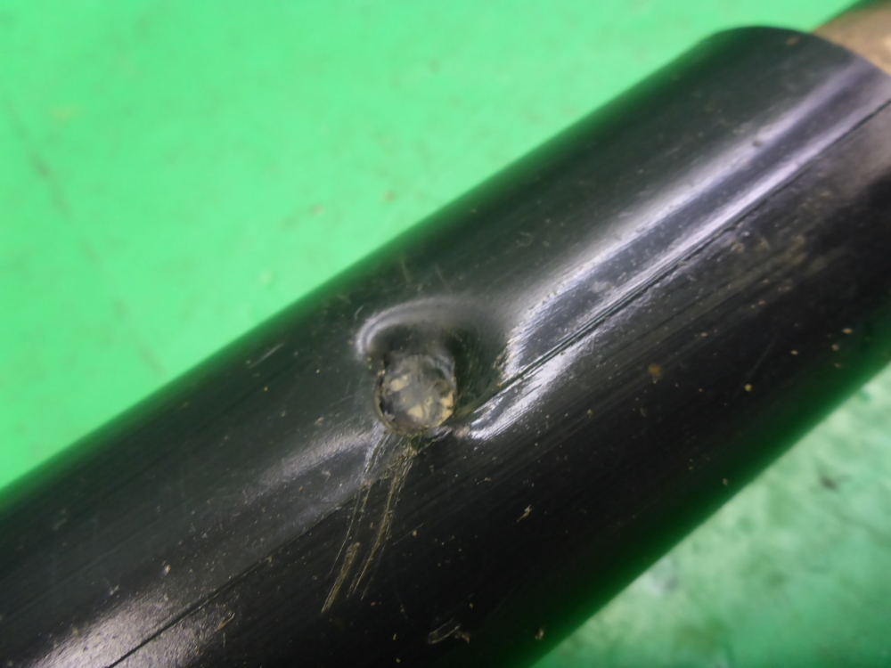 Амортизатор передний