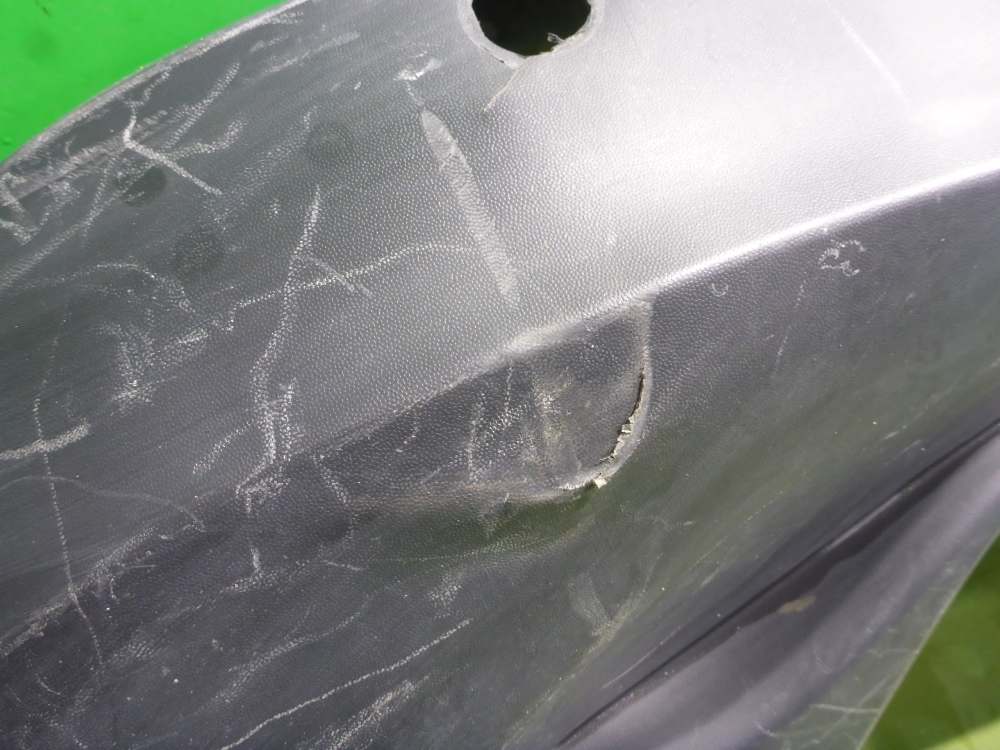 Бампер задний