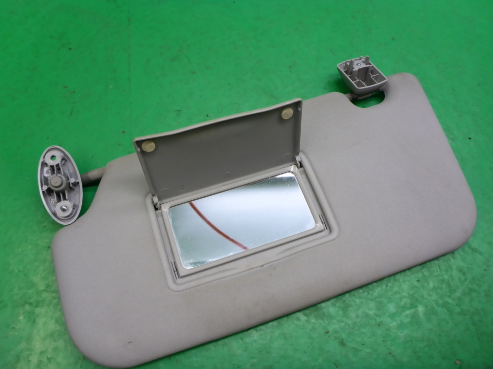 Козырек солнцезащитный