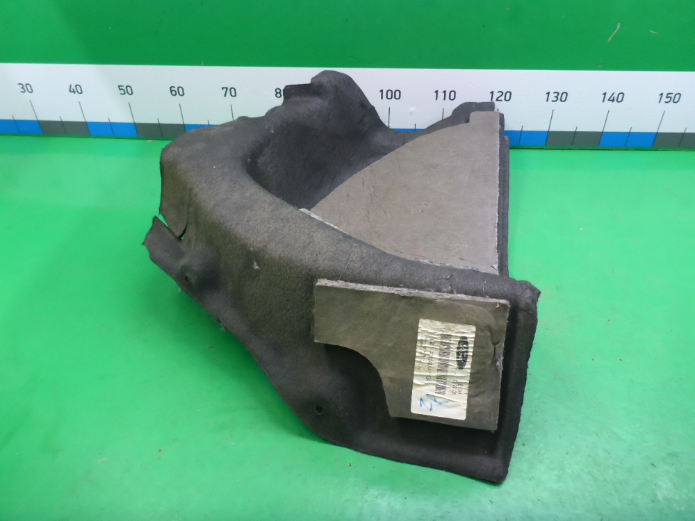 Обшивка багажника