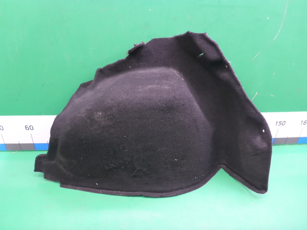 Обшивка багажника