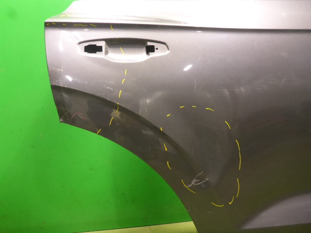 Дверь задняя правая