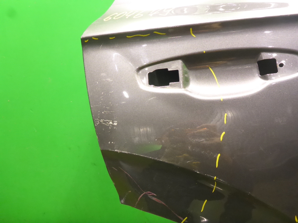 Дверь задняя правая