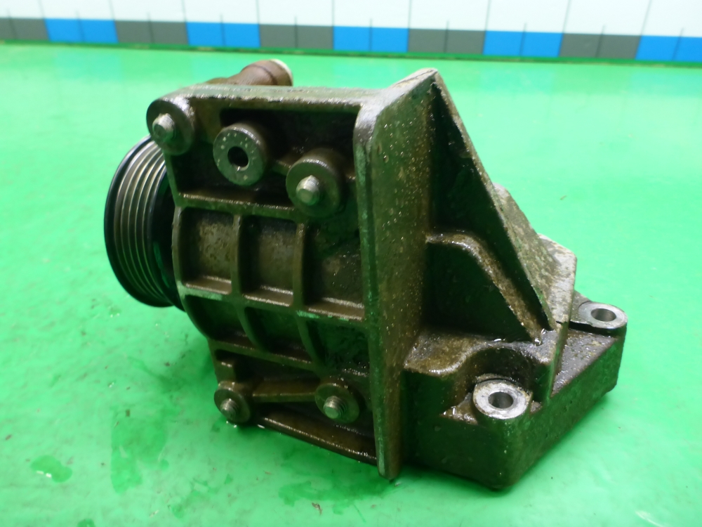 Насос ГУР (гидроусилитель руля)