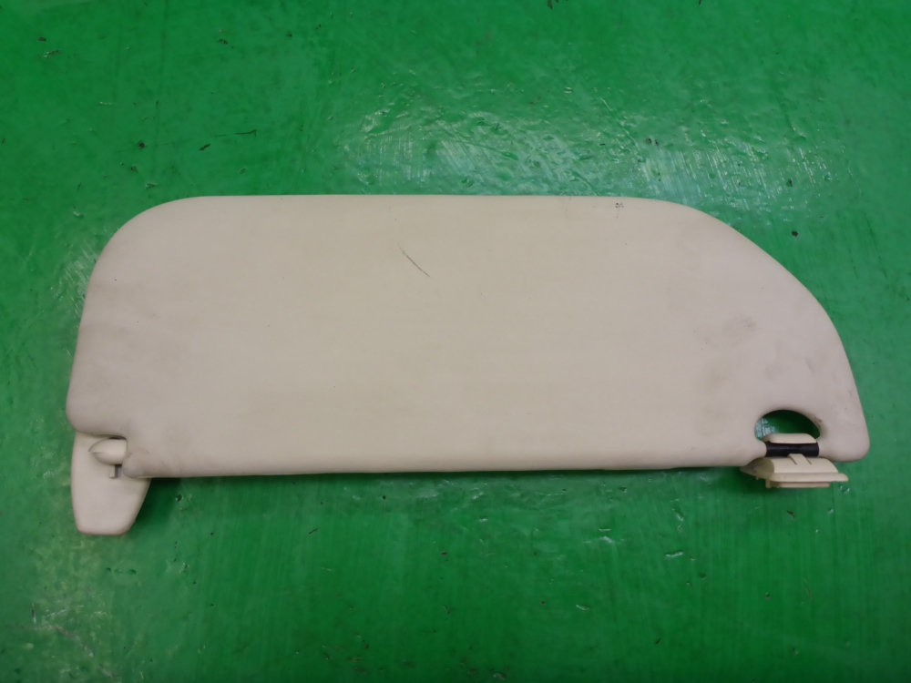 Козырек солнцезащитный