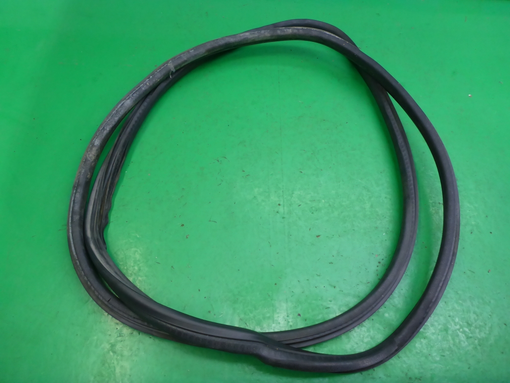 Уплотнитель двери