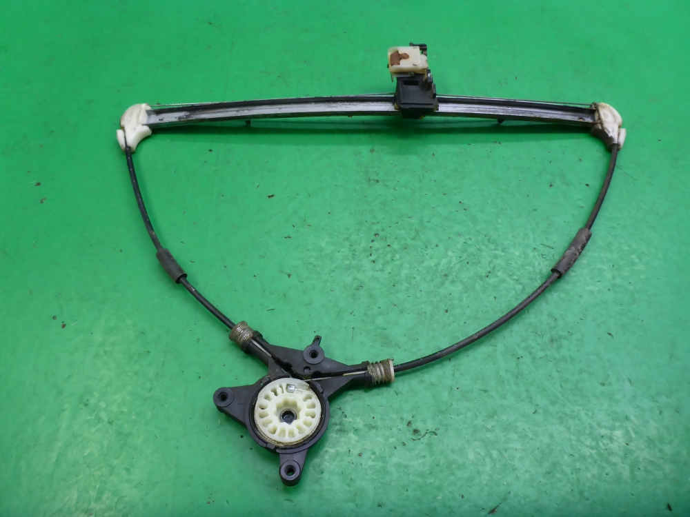 Стеклоподъемник электр. задний левый