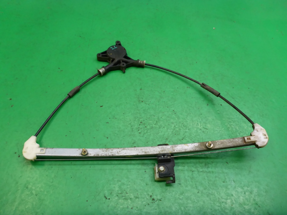 Стеклоподъемник электр. задний левый