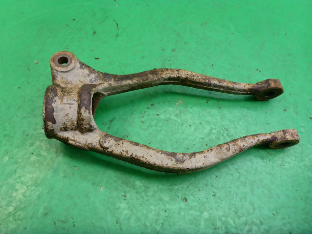 Кронштейн (сопут. товар)