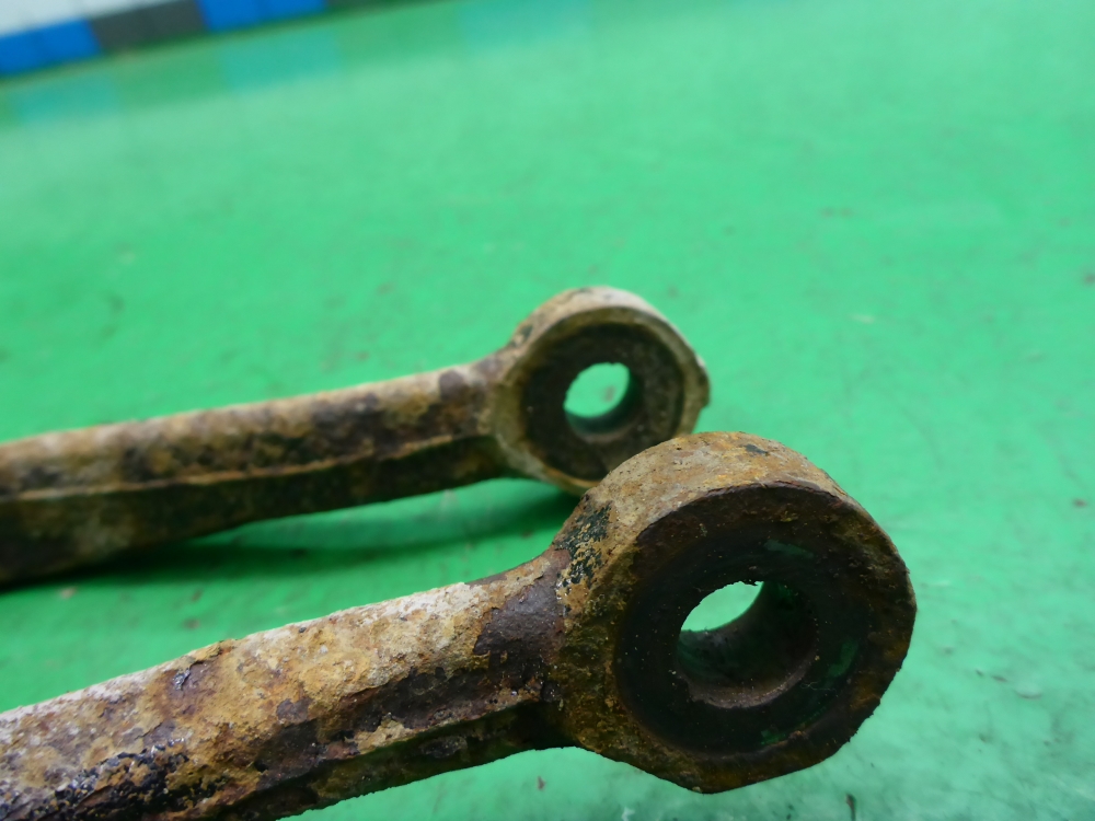 Кронштейн (сопут. товар)