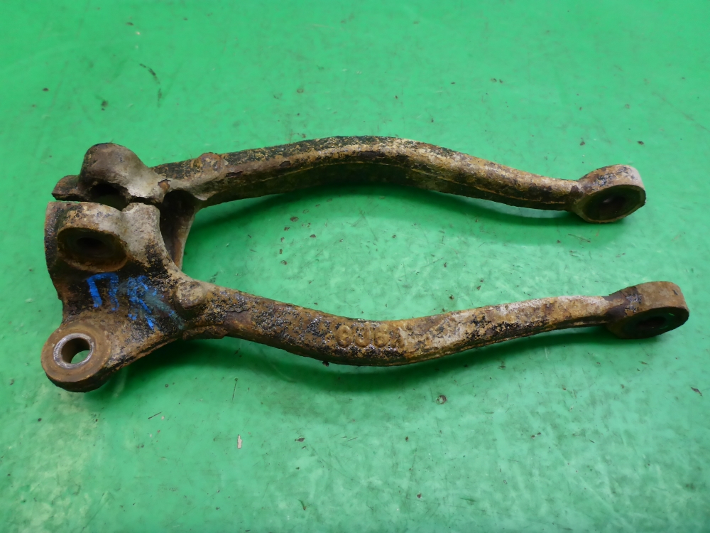 Кронштейн (сопут. товар)