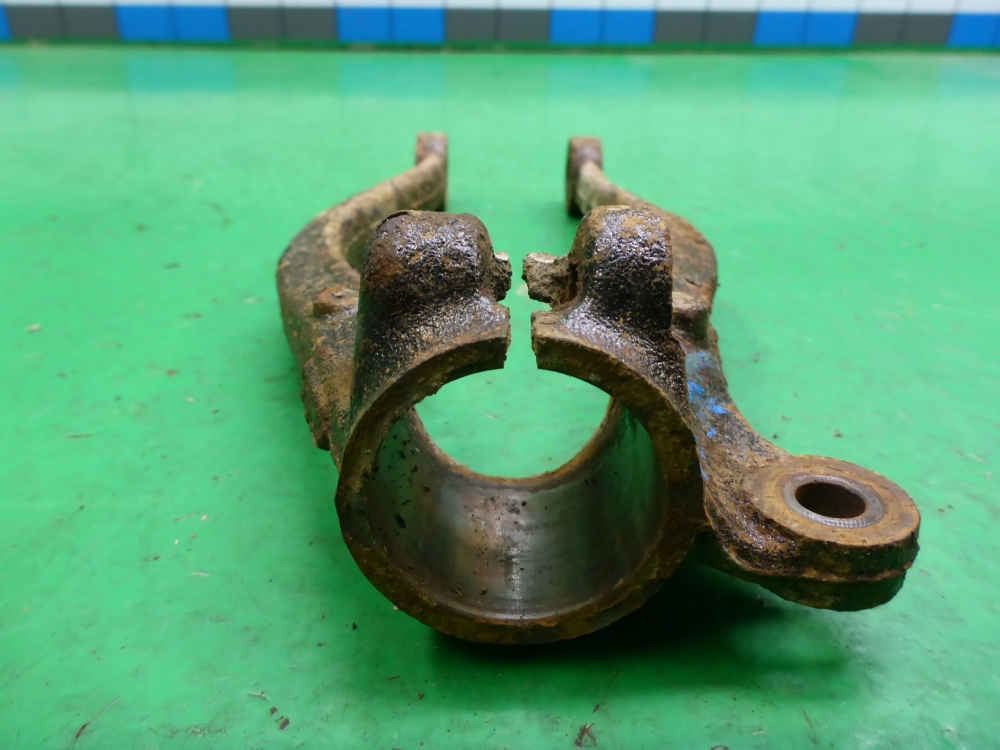 Кронштейн (сопут. товар)