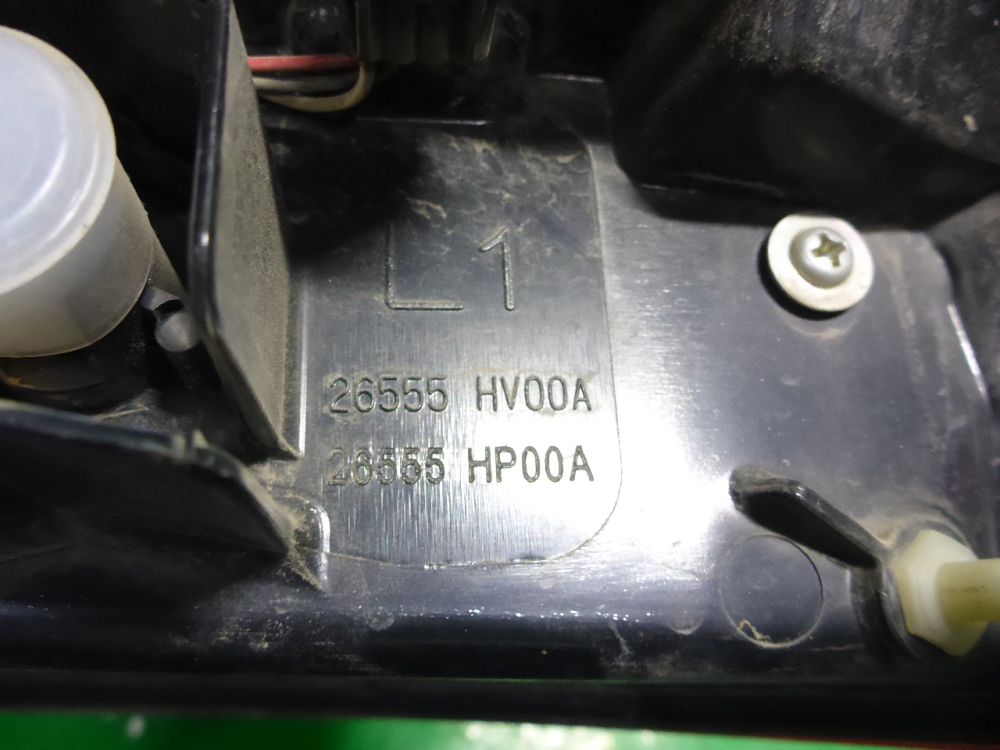 Фонарь задний наружный левый