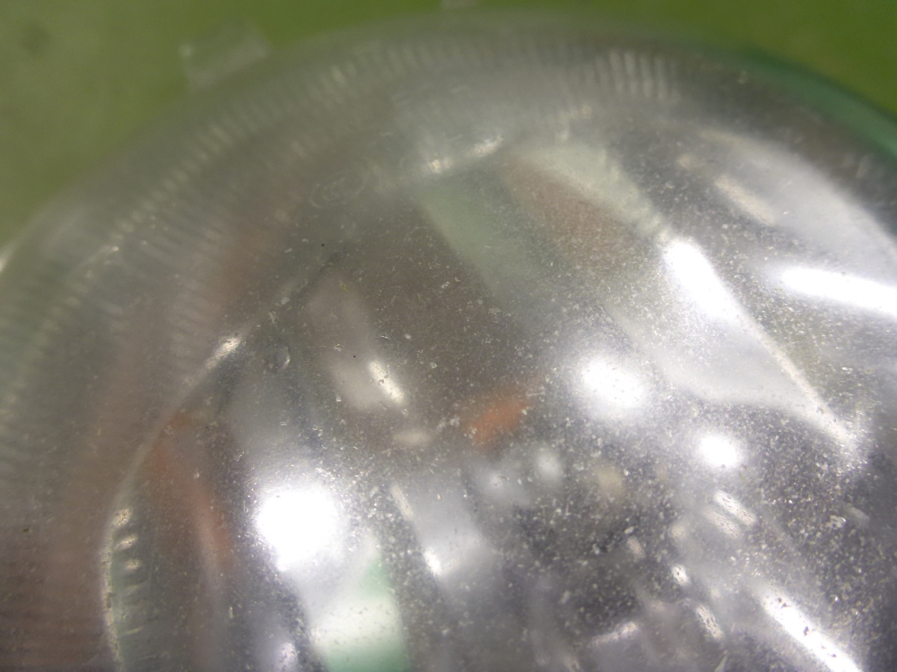 Фара противотуманная левая