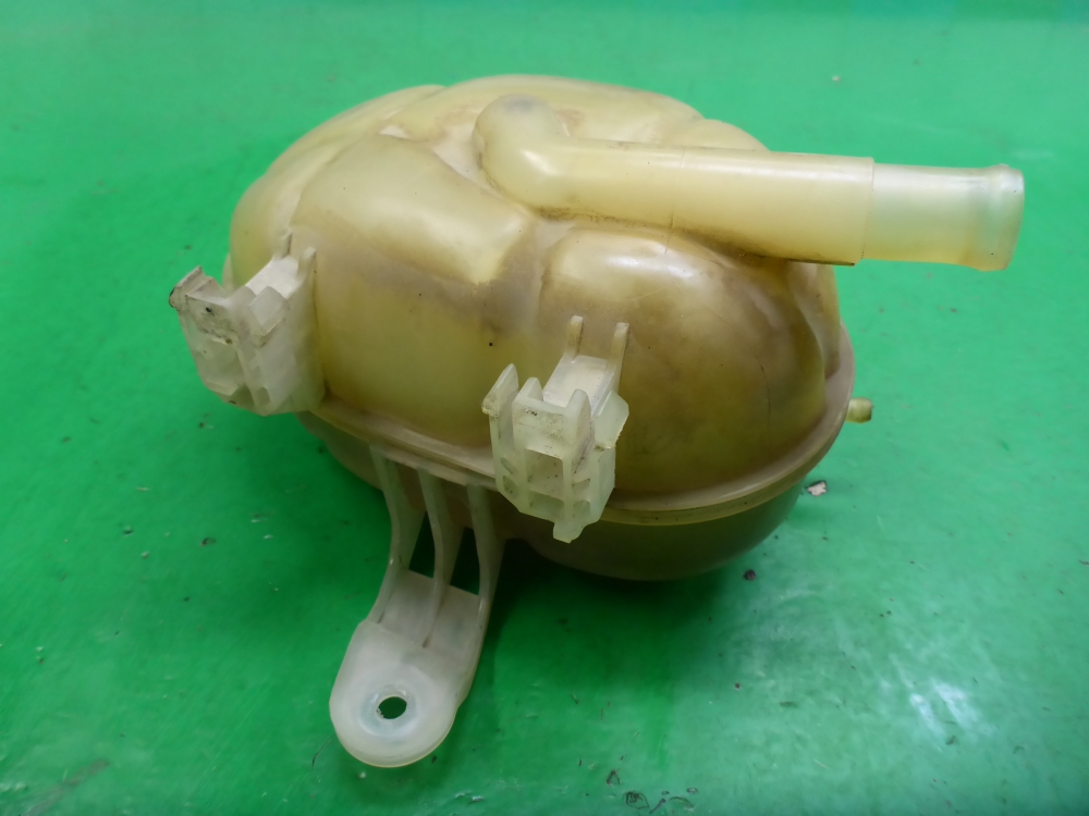 Бачок расширительный