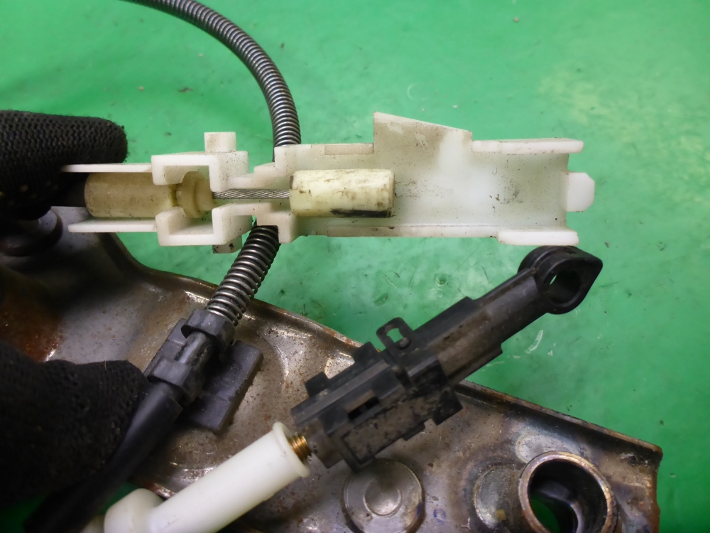 Трос КПП (выбора/переключения передач)