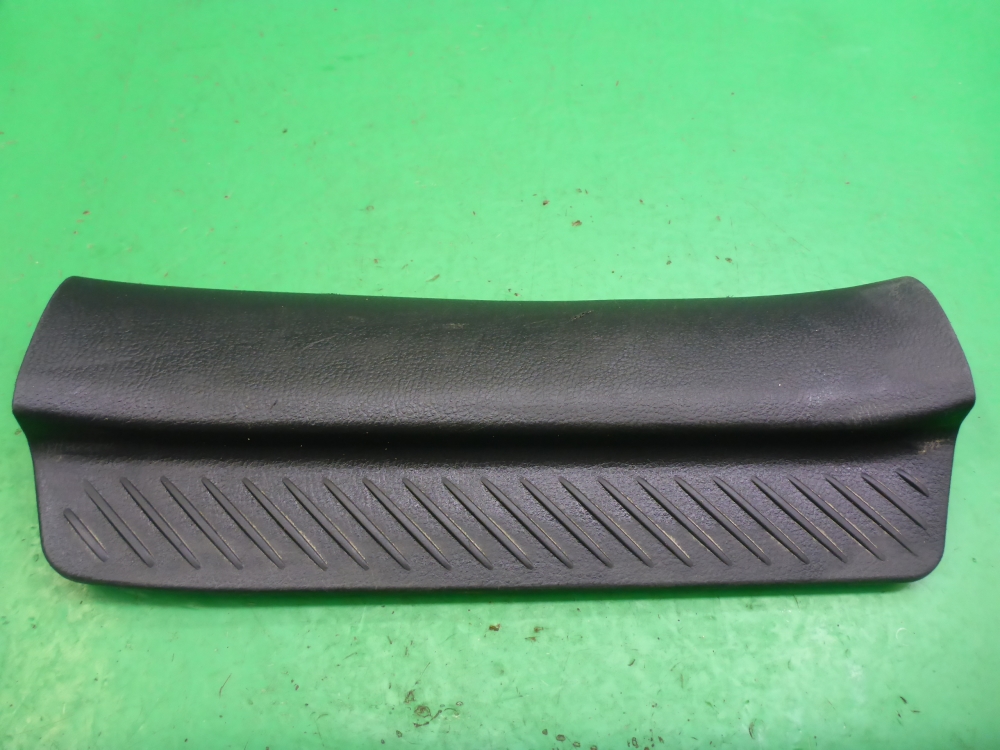 Накладка порога (внутренняя)