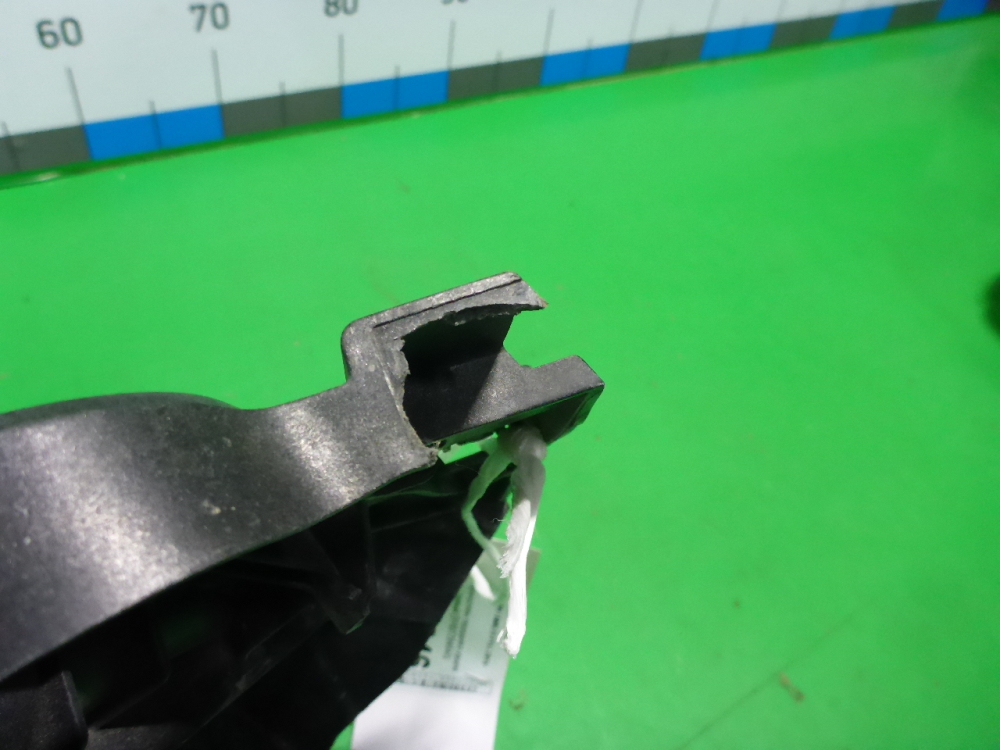 Кронштейн крепления крыла