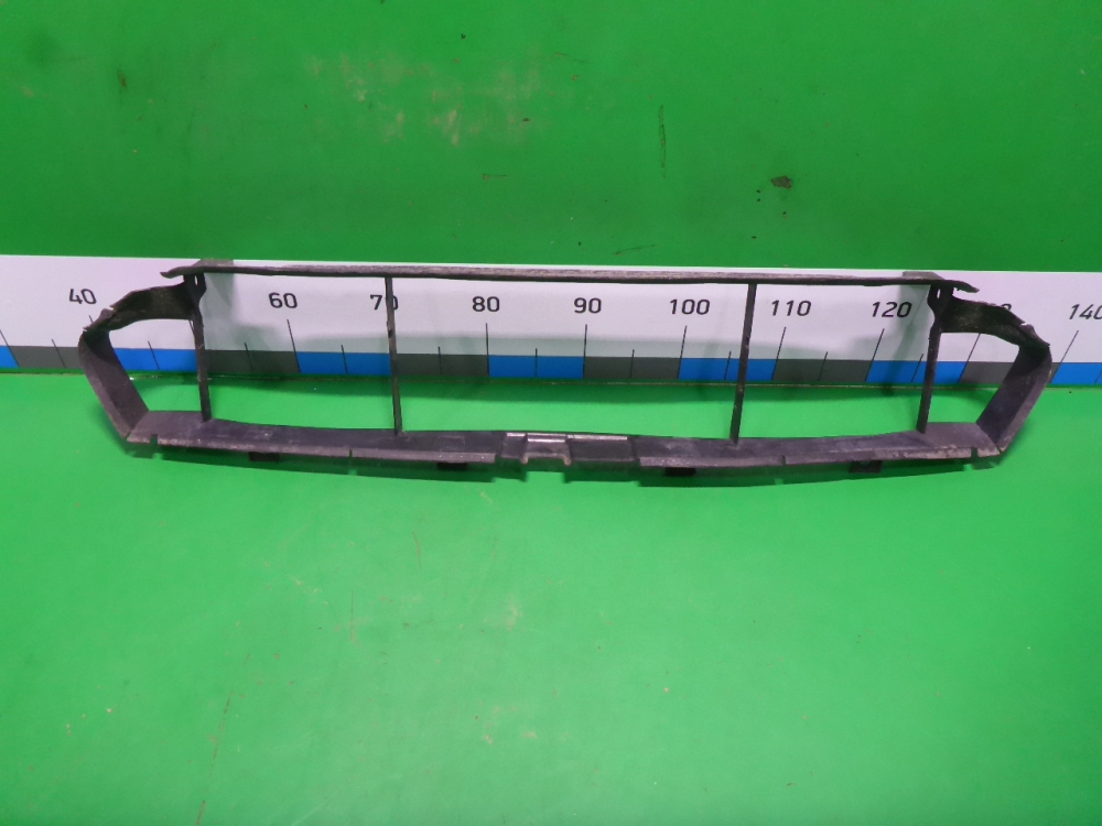 Воздуховод радиатора нижний