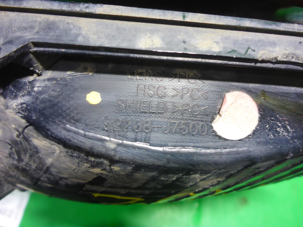 Фара противотуманная правая