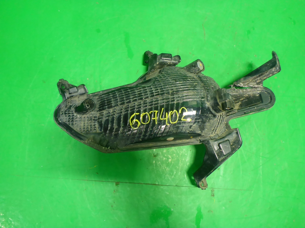 Фара противотуманная правая