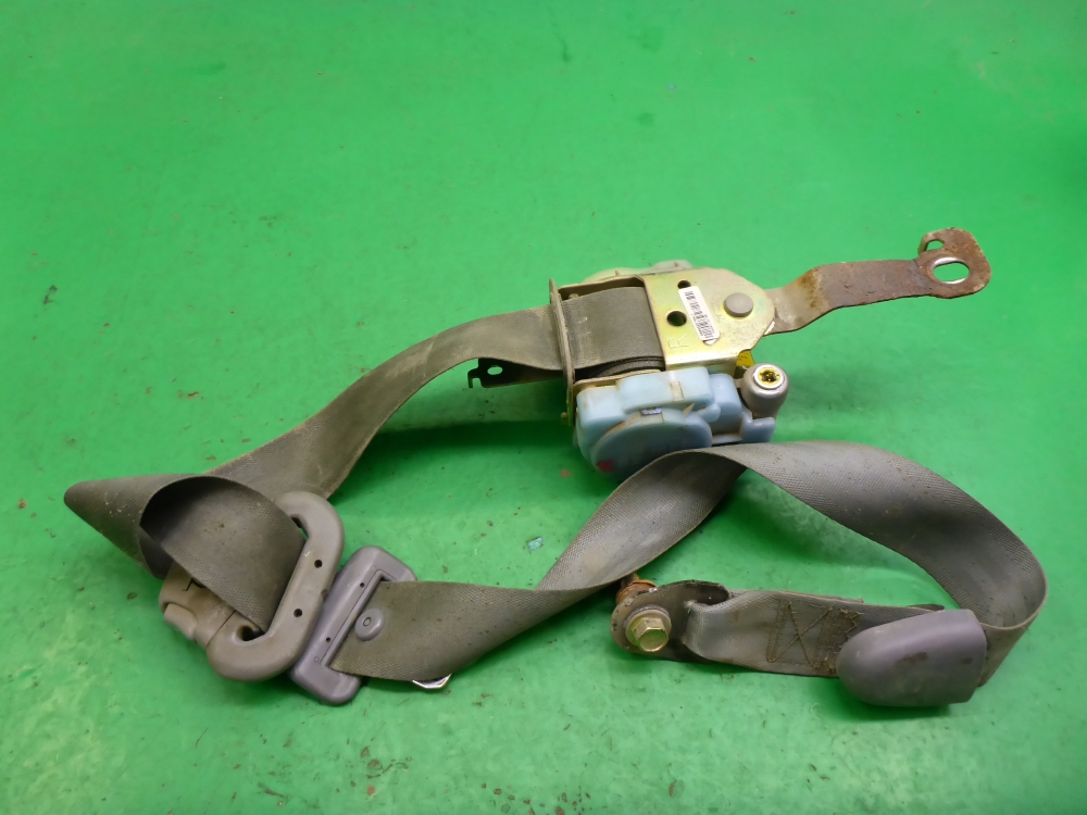 Ремень безопасности с пиропатроном