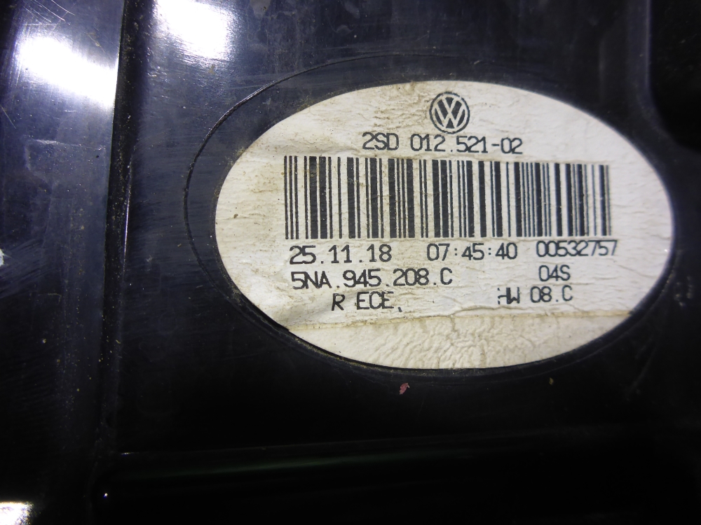 Фонарь задний наружный правый