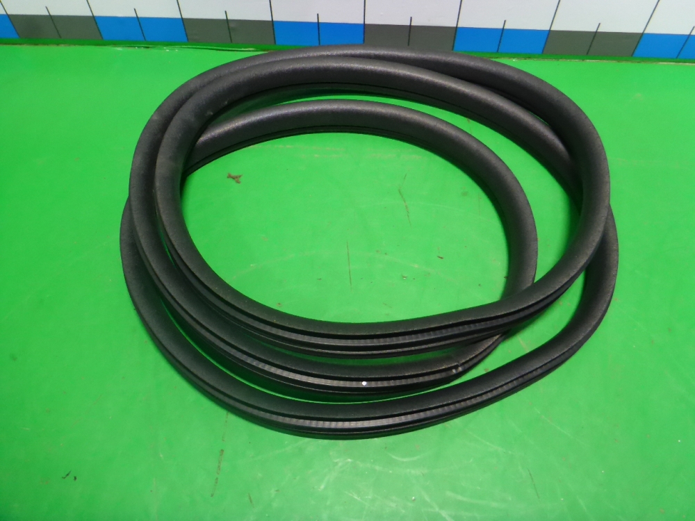 Уплотнитель двери