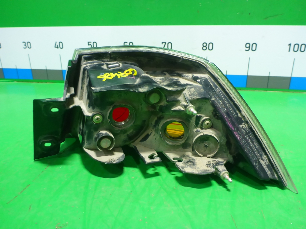 Фонарь задний наружный левый