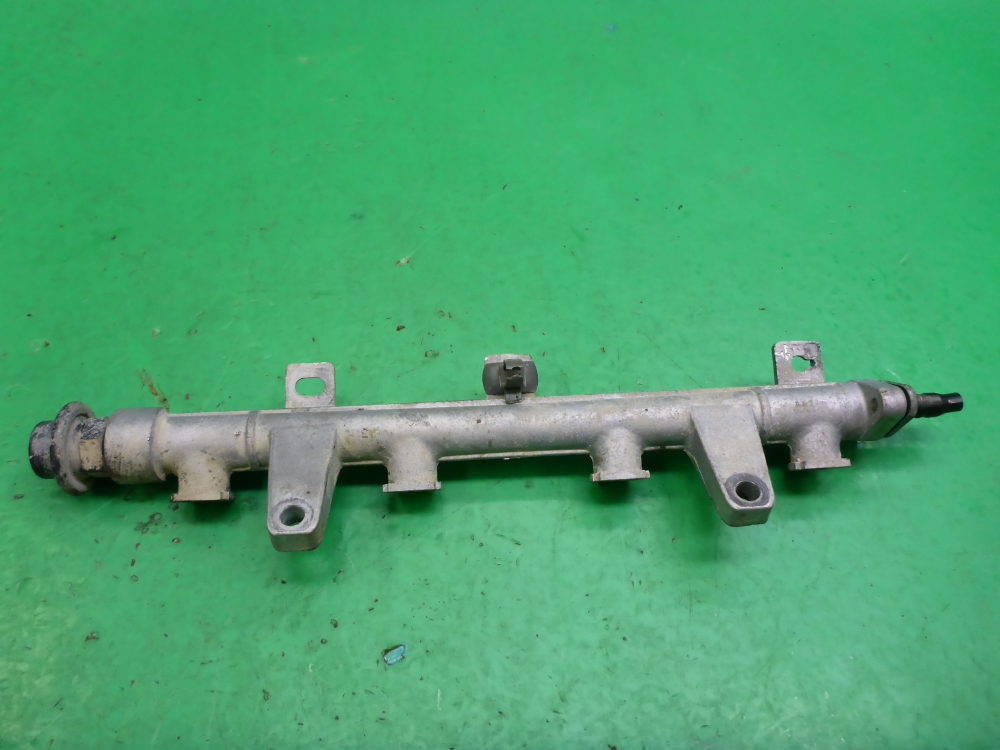 Рейка топливная (рампа)