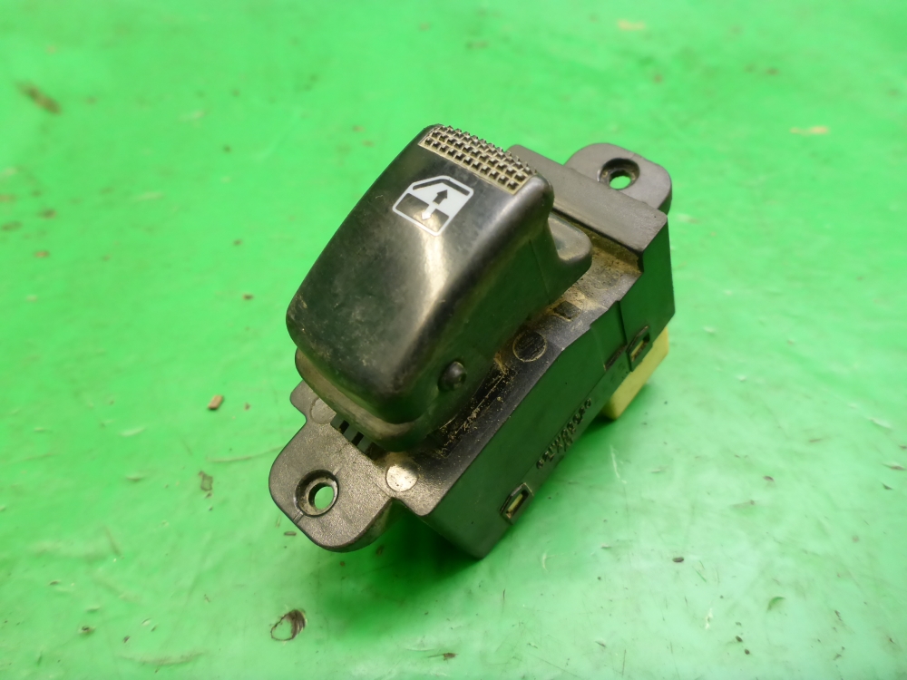 Кнопка стеклоподъемника