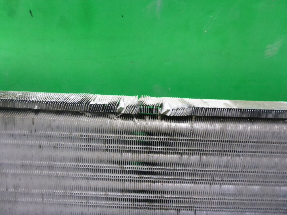 Радиатор охлаждения двигателя основной